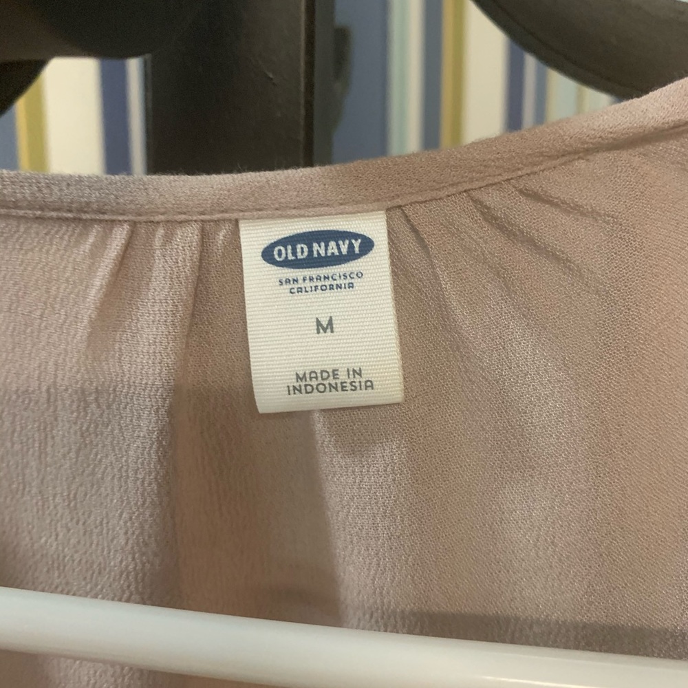 Pretty blush top - Picture 2 of 2